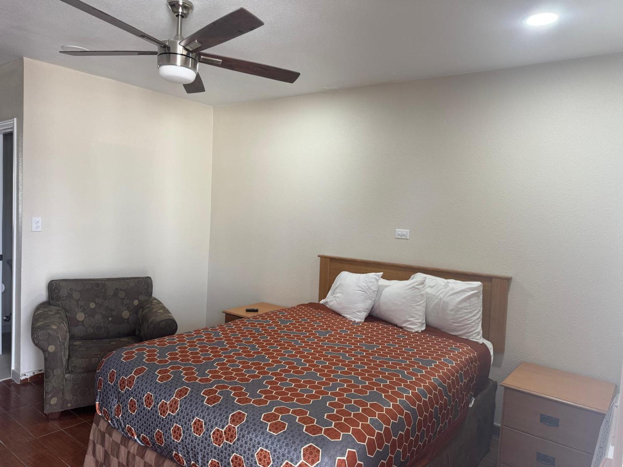 Townhouse Inn And Suites Brawley Екстер'єр фото