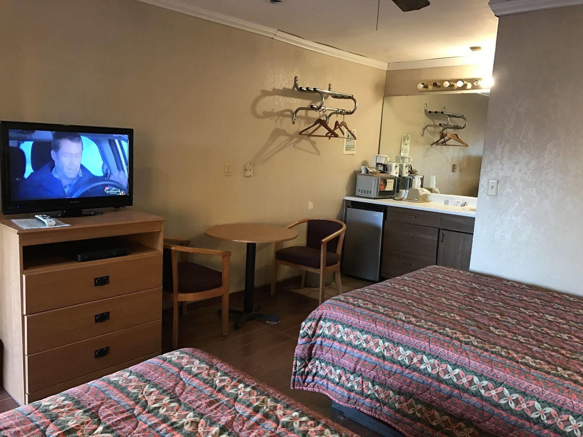 Townhouse Inn And Suites Brawley Екстер'єр фото